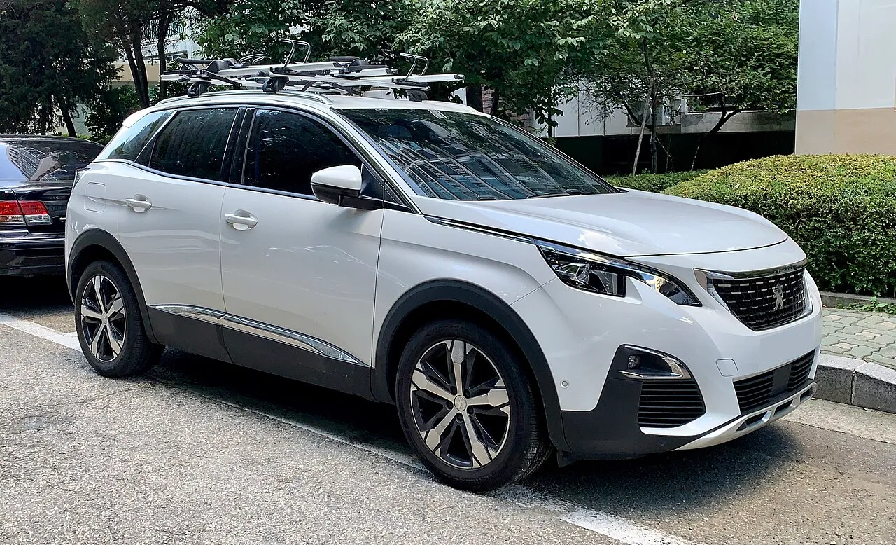 Peugeot 3008, pogled od spredaj
